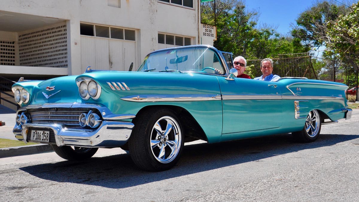 „Unser“ 1957 Chevrolet Impala. Auch der amerikanische Schauspieler Will Smith machte mit ihm schon eine Stadtrundfahrt