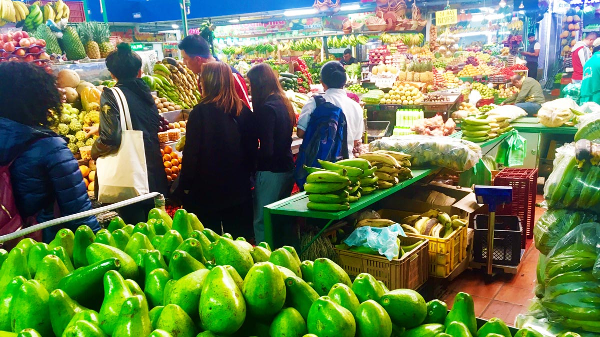 Der Paloquemao Markt von Bogota