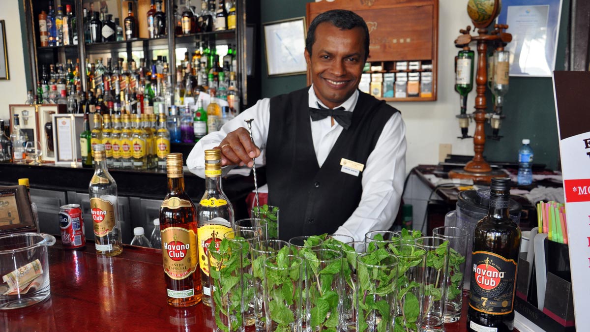 Der beste Barmann von Havanna: Carlos an der Bar im Hotel Nacional