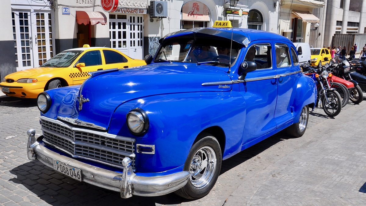Mehr Blau geht nicht: 1947 Chrysler