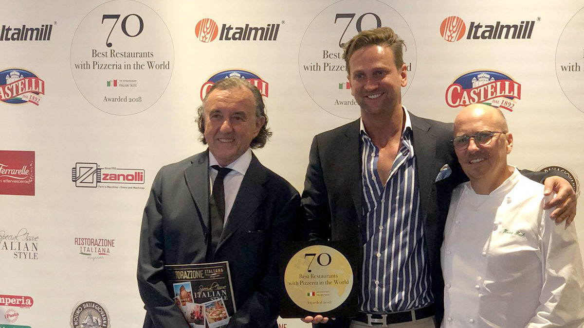 Bellucci Chef Adriano Hess bei der Verleihung des Pizza Awards mit Heinz Beck