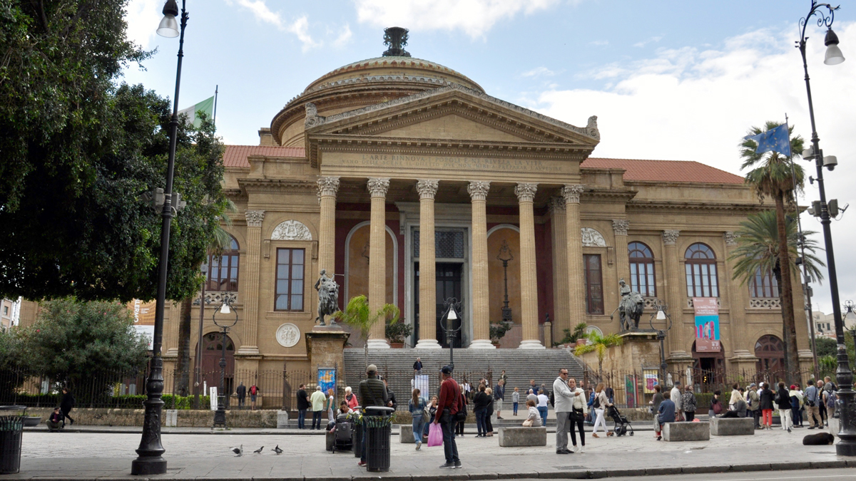 Das Teatro Massimo, das Hauptwerk des Sizilianischen Klassizismus. Foto HvF