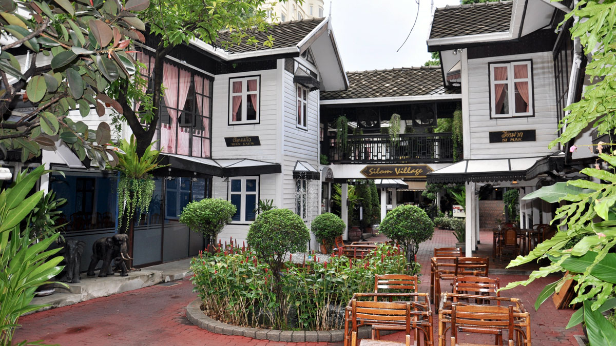 Beliebte Shopping-Adresse an der Silom Road: Das Silom Village. Foto WR