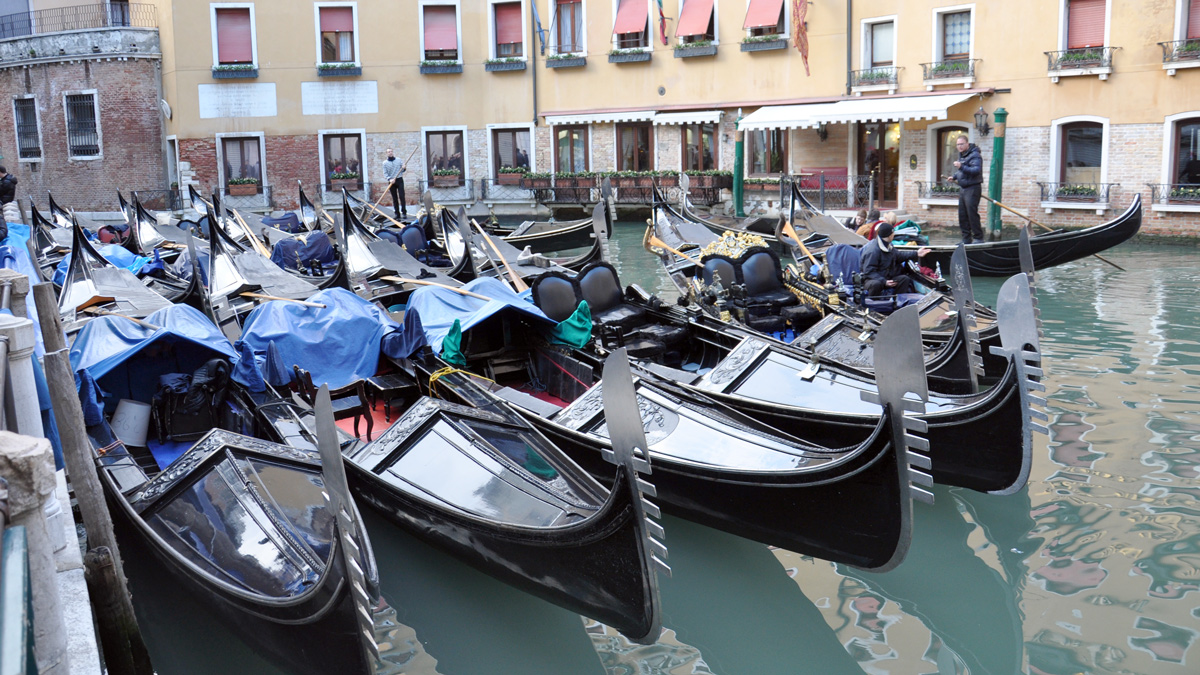 Venedig im November: Nicht alle Gondeln sich gebucht. Foto HvF