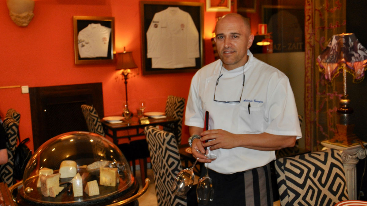 AZ-Zait: Antonio Conejero ist kreativer Küchenchef und aufmerksamer Gastgeber Foto WR