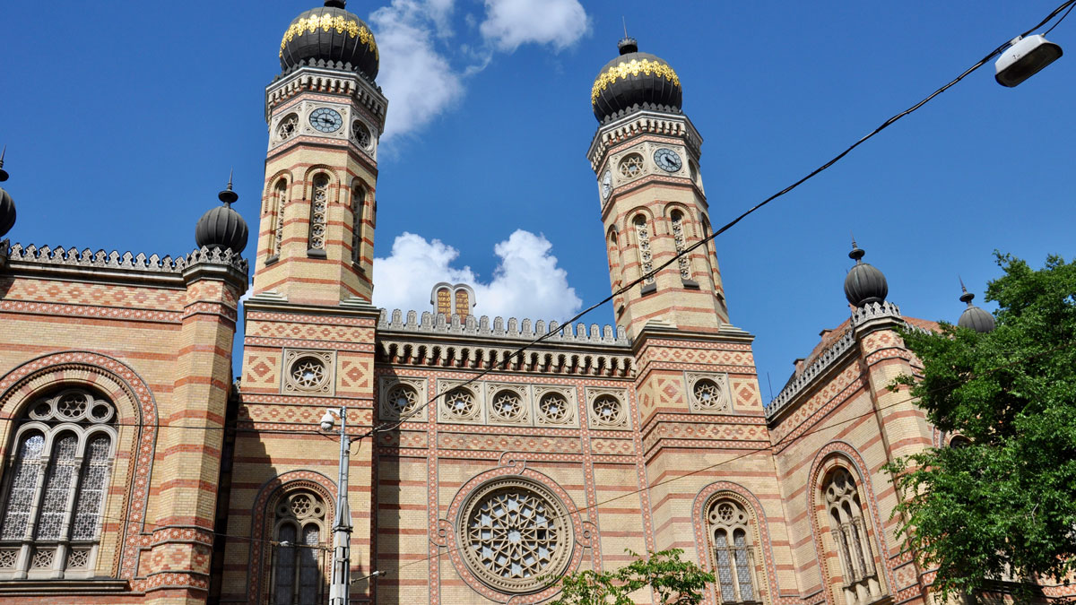 Platz für 3000 Gläubige: Zweitgrößte Synagoge der Welt. Foto WR