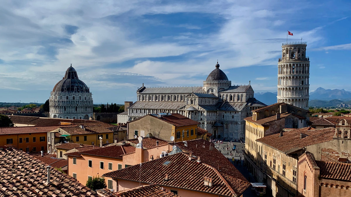Pisa: Herrliche Aussicht vom Dach des Grand Hotel Duomo auf den Dom, das Baptisterium und den schiefen Turm. Foto WR