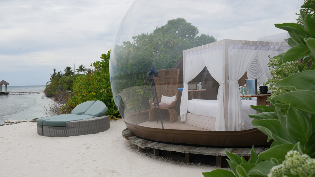 Leben wie in einer Seifenblase und mit Sternengucker im Seaside Finolhu. Foto: Jürgen Wenzel