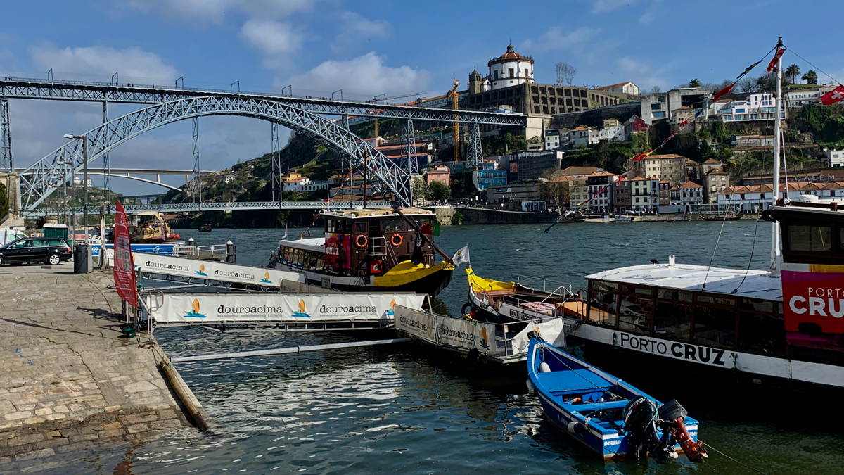 Die historische Brücke Ponte Dom Luís I fasziniert zu jeder Tageszeit Foto HvF